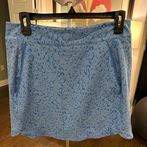 NWOT Vineyard Vines women’s blue performance golf skort size 8